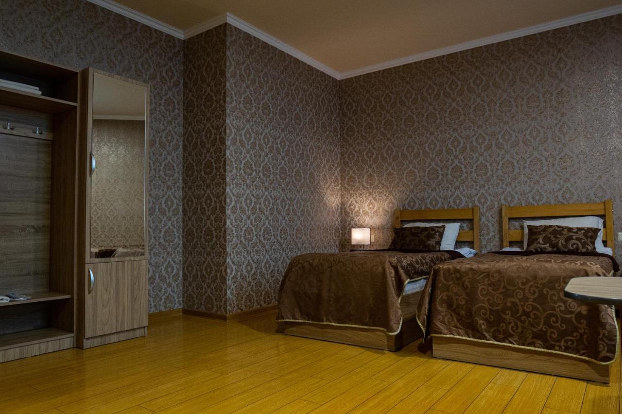 Inga Hotel Jerevan Buitenkant foto
