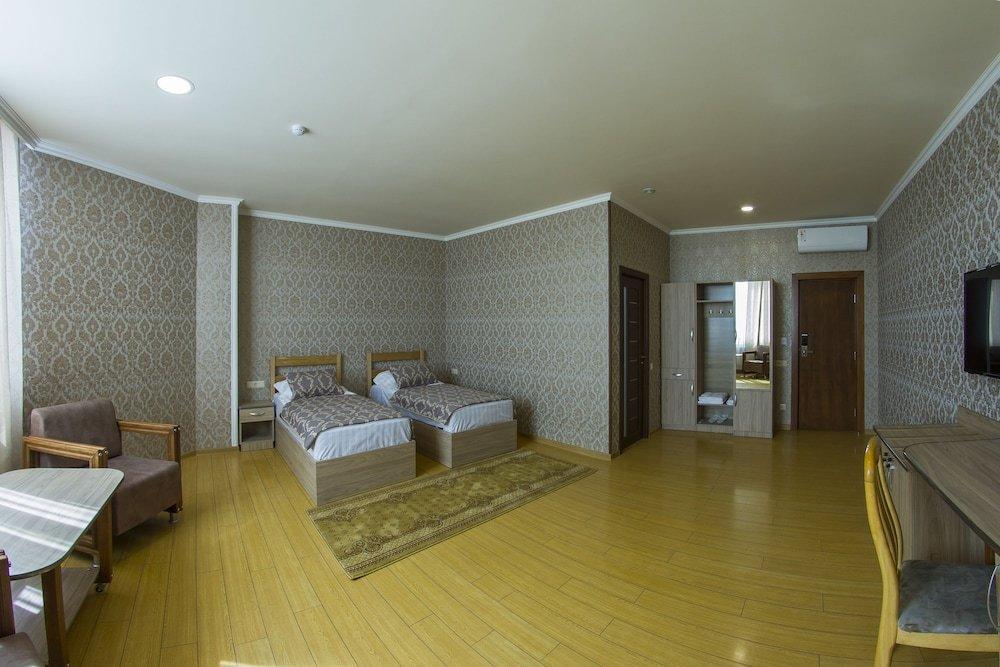 Inga Hotel Jerevan Buitenkant foto
