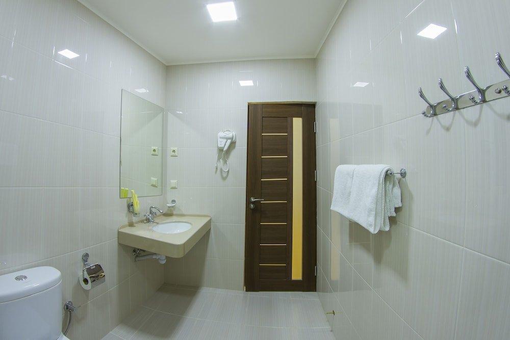 Inga Hotel Jerevan Buitenkant foto
