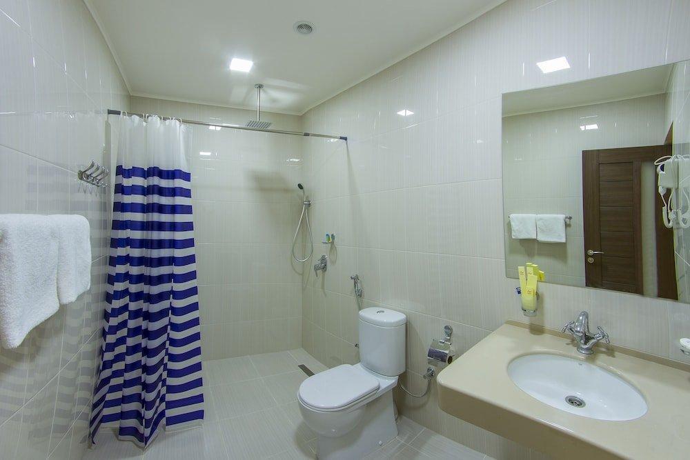 Inga Hotel Jerevan Buitenkant foto